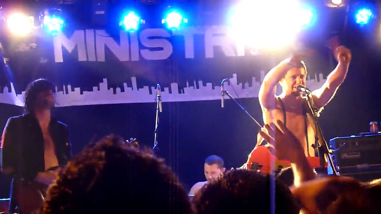 Ministri - Abituarsi alla fine @ Circolo degli Artisti (Roma)
