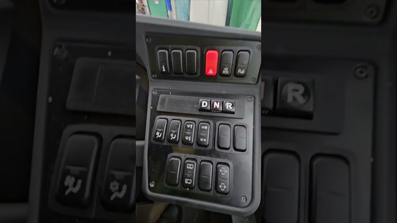Экскурсия по Александру Деннису E200 MMC 2024 Cab Tour