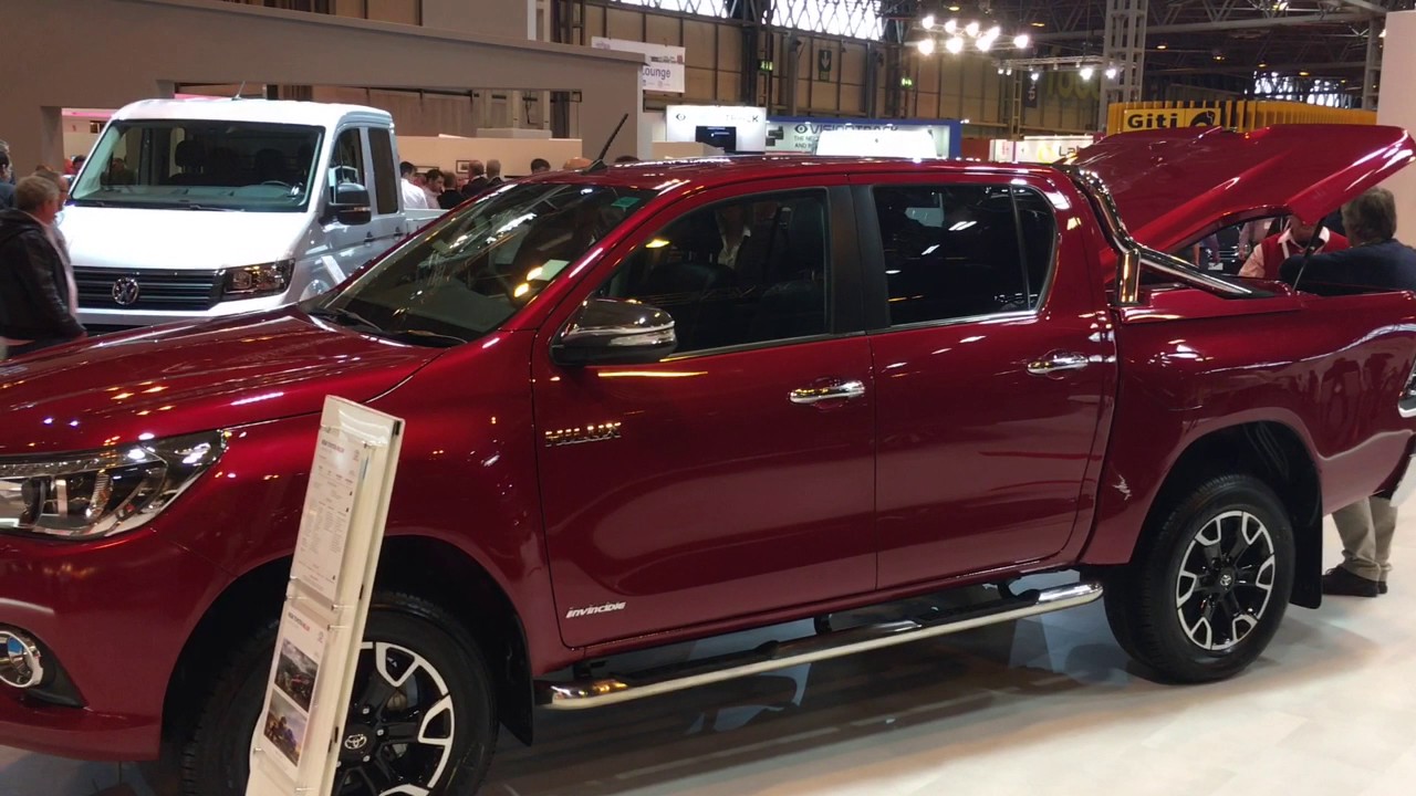 CV Show 2017- Vanarama At The Commercial Vehicle Show 2017 - Van Leasing