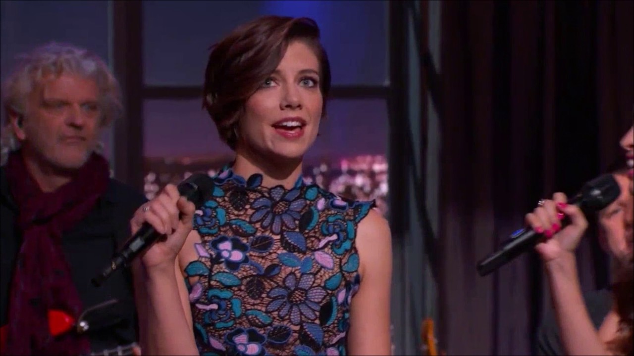 Lauren Cohan & Christian Serratos singing on HGN