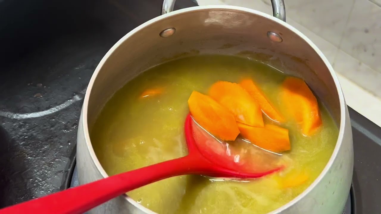 SUP AYAM DAN CARROT TERJUN