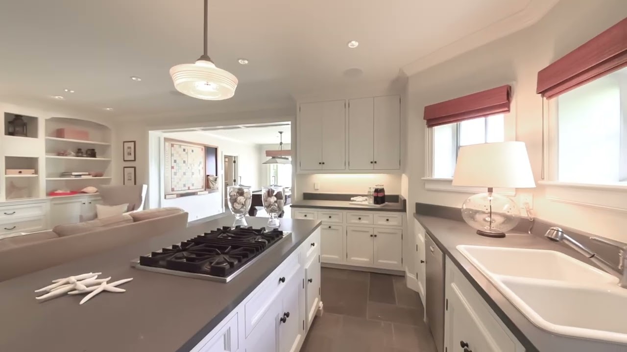 Real Estate Tour: 3420 The Strand, Manhattan Beach