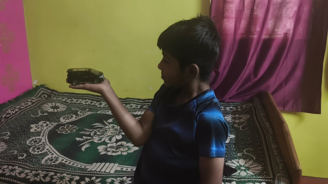 Raj ne laya new car toy🏎️😚