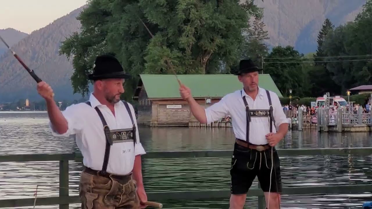 11. Seefest Bad Wiessee 18.08.2023 Kreuther Goa&szlig;lschnalzer, am Tegernsee