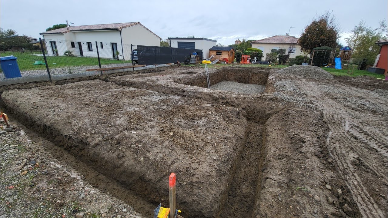 terrassement d'une piscine + fondation dalle