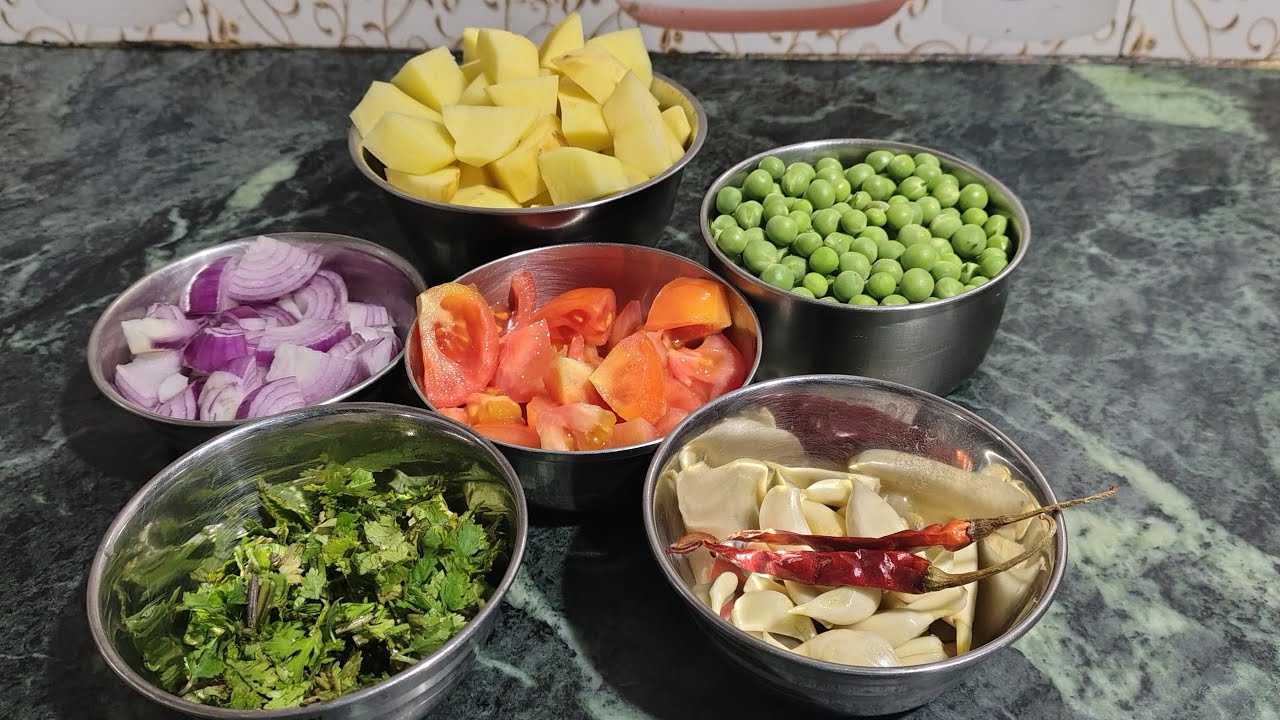 RESTAURANT STYLE ALOO MATAR KI RECIPE