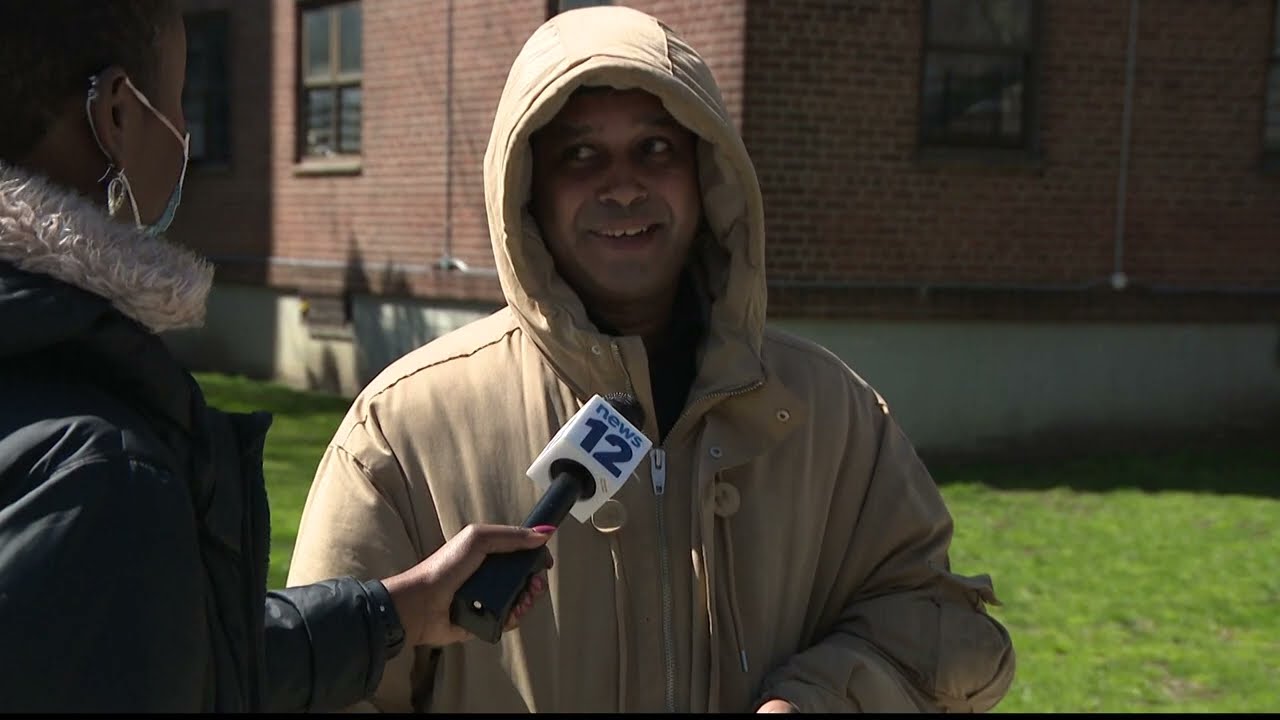 Mayor explores possibility of growing cannabis on rooftops of NYC public housing
