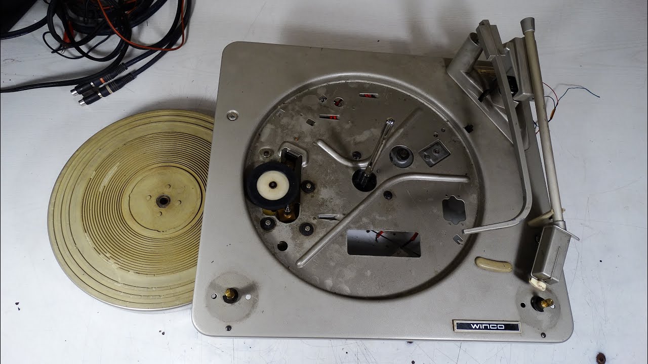 BANDEJA GIRADISCOS TORNAMESA TURNTABLE WINCO VM ARGENTINA 1968 RESTAURACION P1