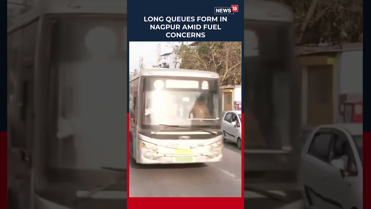 Massive Traffic Jam Stretching For Several Kilometers On Pune-Mumbai Expressway Near Lonavala | N18