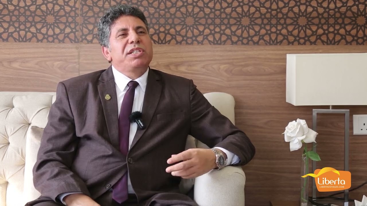 حوار مع الاستاذ ﻣﺤﻤﻮﺩ ﺣﺴﻨﻴﻦ مستشار ملاك فندق منارات غزة.
