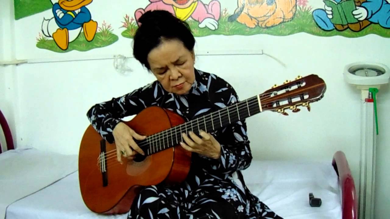 Lâm Ngọc Hằng biểu diễn  guitar solo bài TUỔI ĐÁ BUỒN của Trịnh Công Sơn
