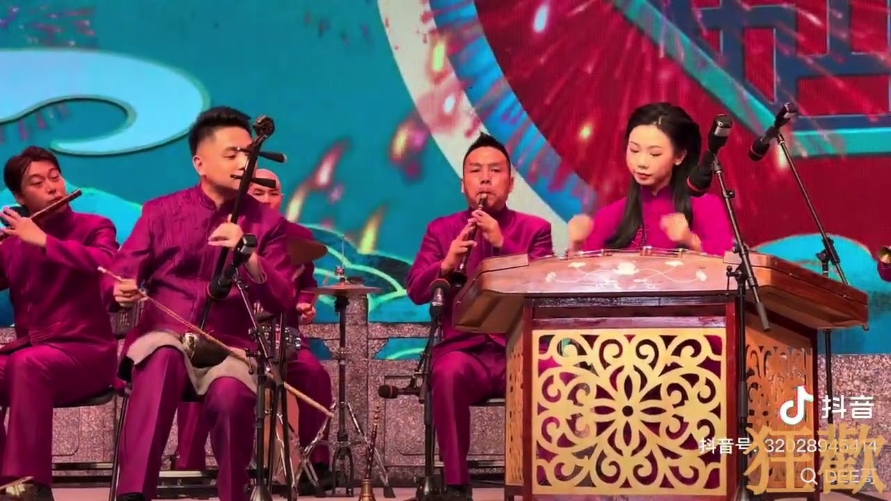 廣東音樂《狂歡》  曲藝團演奏
