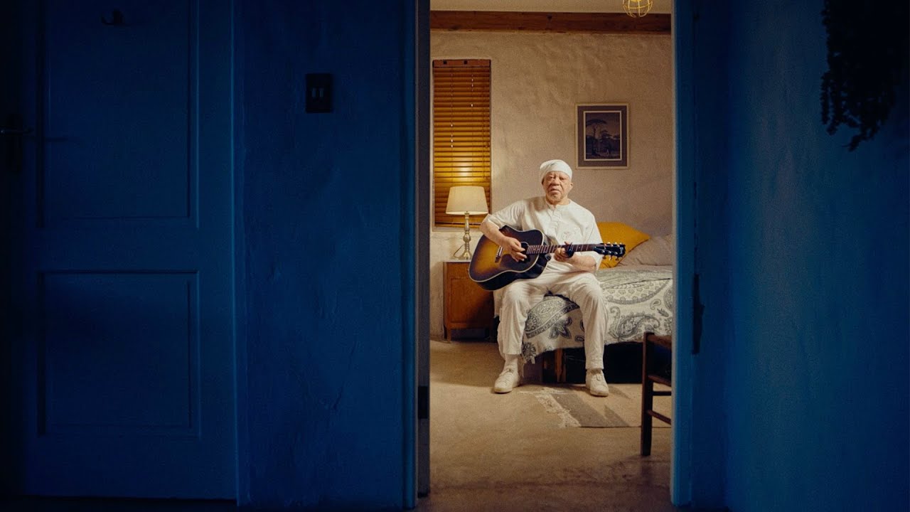 Salif Keita - Ch&eacute;rie (lyrics video)