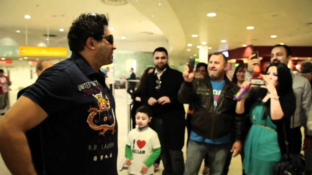 Hussam Al Rassam in London HD  استقبال الفنان حسام الرسام في لندن