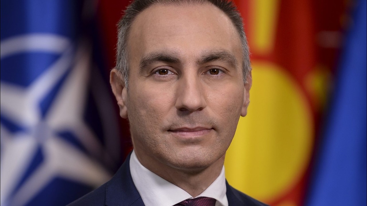Grubit i rrezikohej jeta në paraburgim? Plas bombën ish-Avokati i Popullit në RMV!