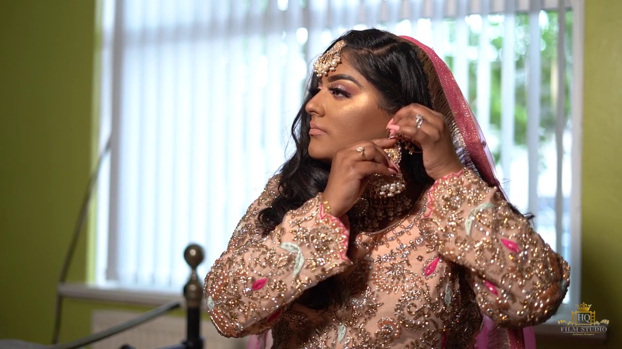 Pakistani Mehndi Trailer held in Birmingham by HQ Film Studio