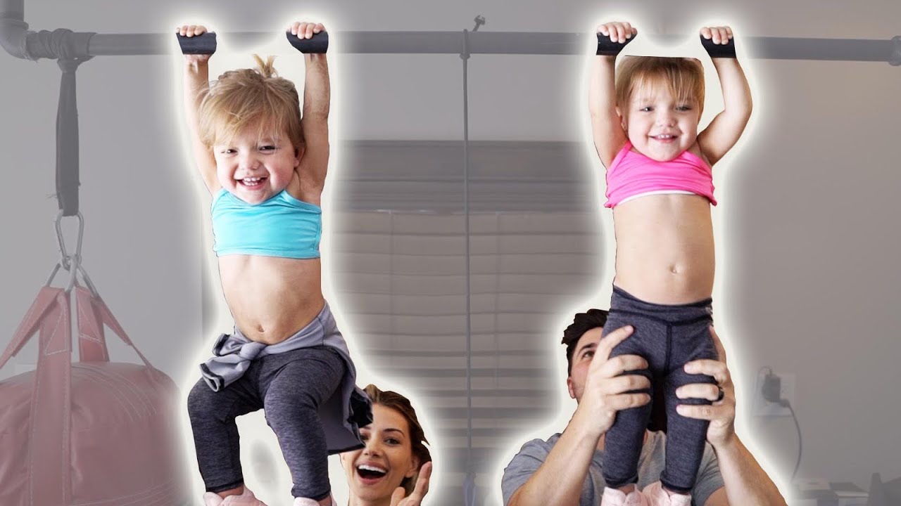 HILARIOUS FAMILY WORKOUT CHALLENGE!