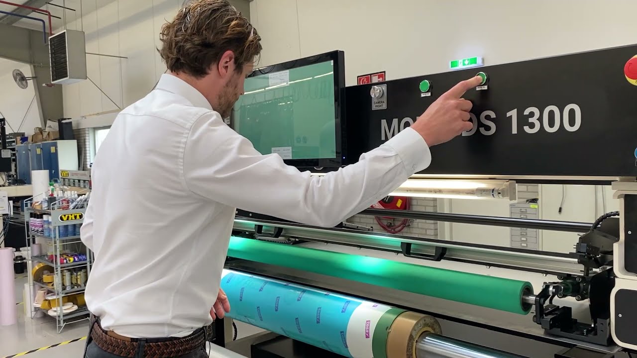 MOM DD S | Industry-standard Flexo Plate Mounter | AV Flexologic