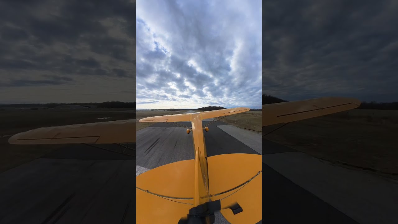 Landing a Taildragger  in a 20kt Crosswind