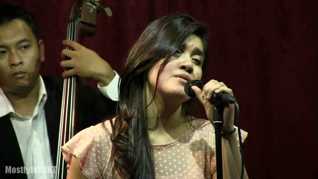 Monita Tahalea - True Colors @ Mostly Jazz 21/08/13 [HD]