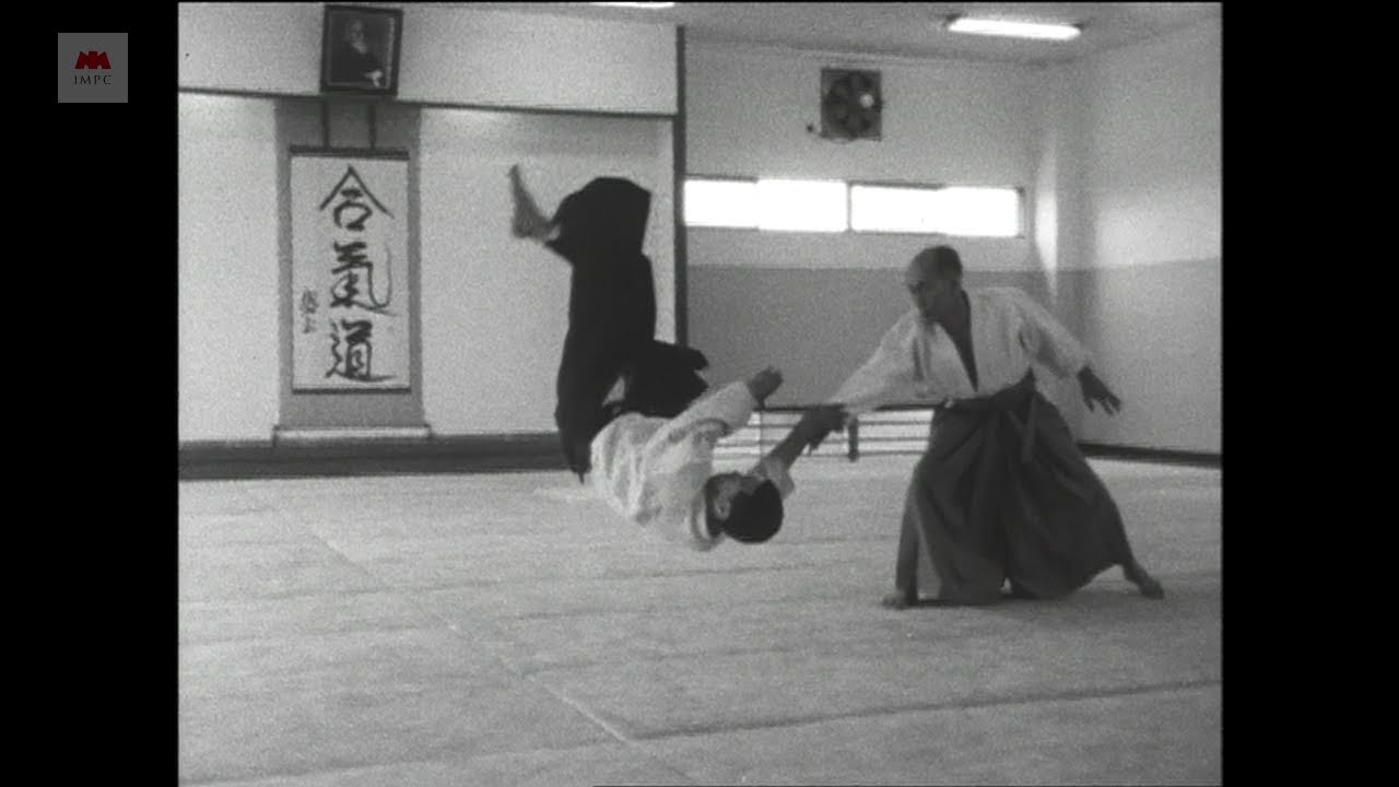 AIKIDO  Art of self-defense  (合気道 昭和48年)