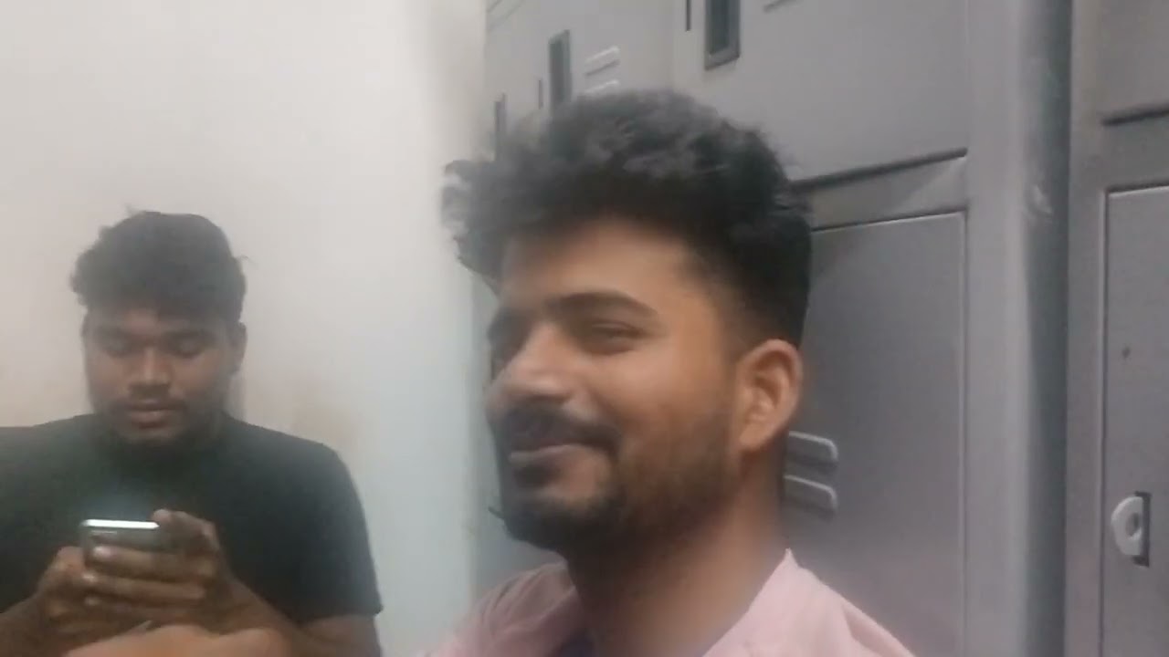 Bhai ki  birthday hai 