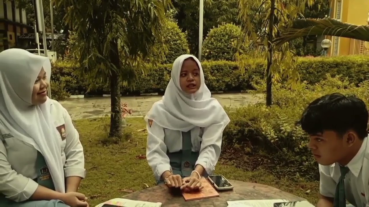 tugas vidio sosiologi ' integrasi' Kelompok 7  'SATU IMAN, BEDA LANGKAH' 