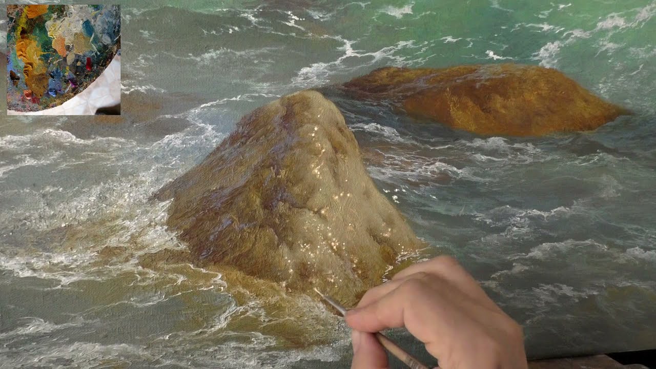 Камень в море