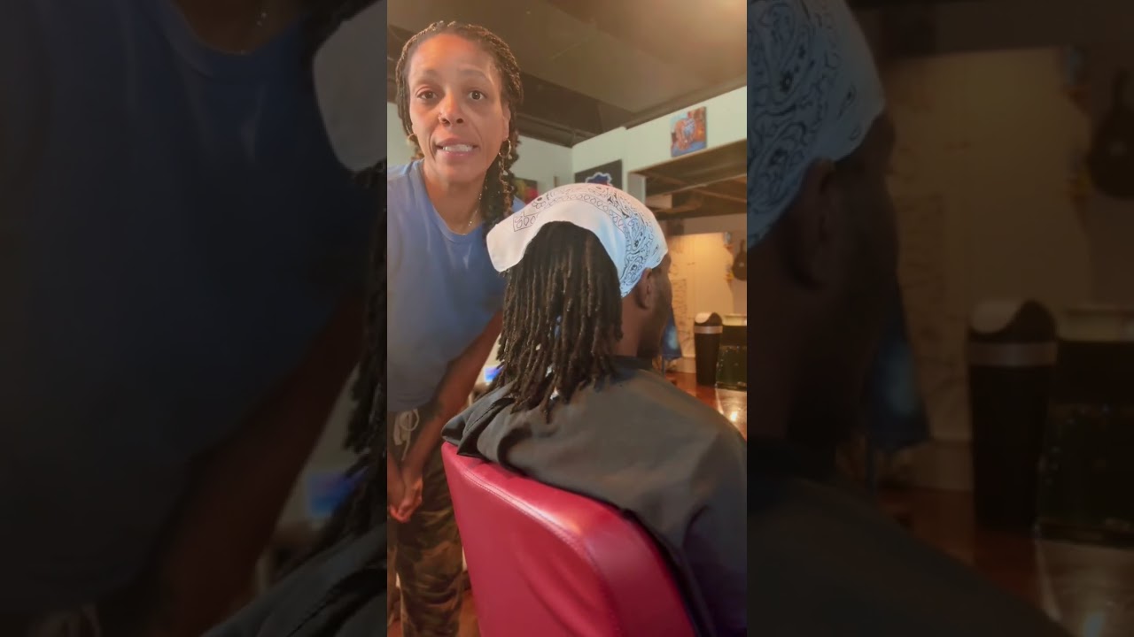 The best way. How to tie locs up and make your retwist last longer. 