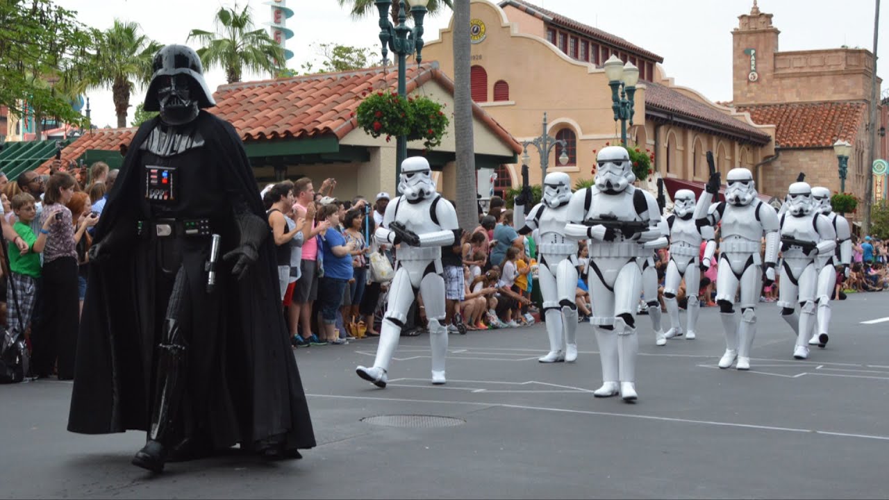 Disney's Hollywood Studios 25th Anniversary Motorcade Parade w/ Indiana Jones, Doc McStuffins, Sofia