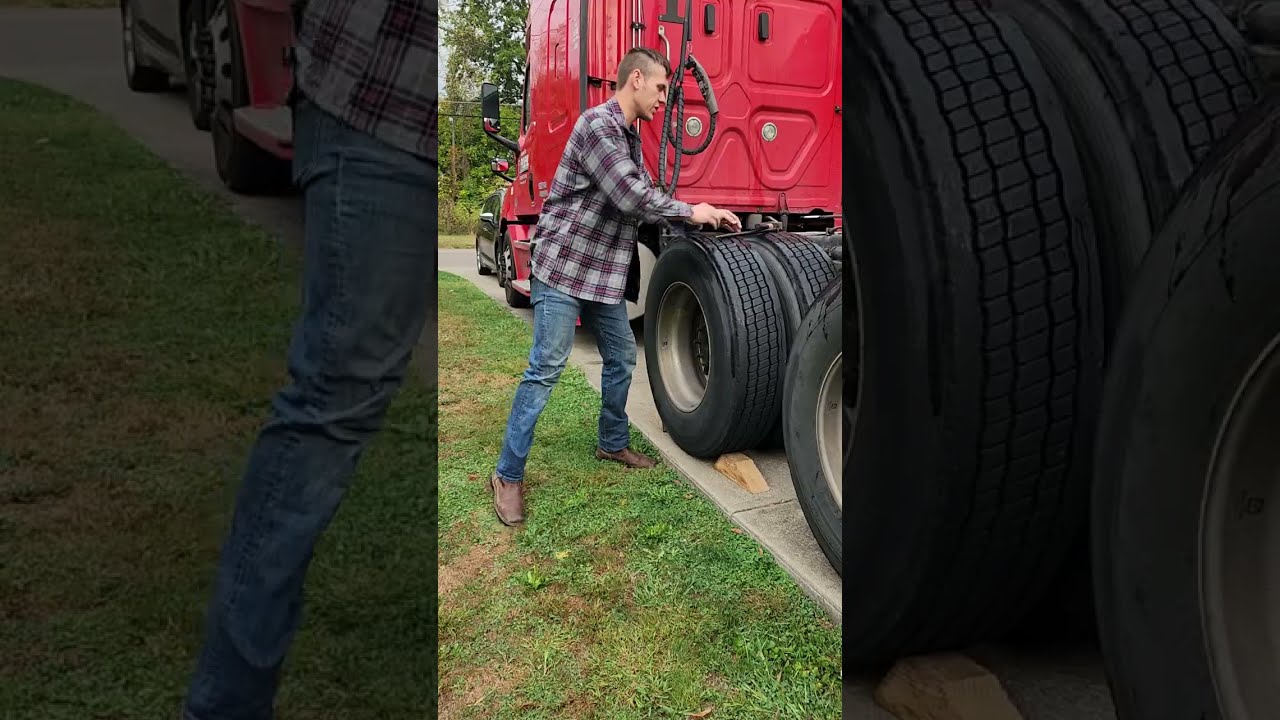 How to Free up Frozen Brakes #shorts #truck #truckdriver