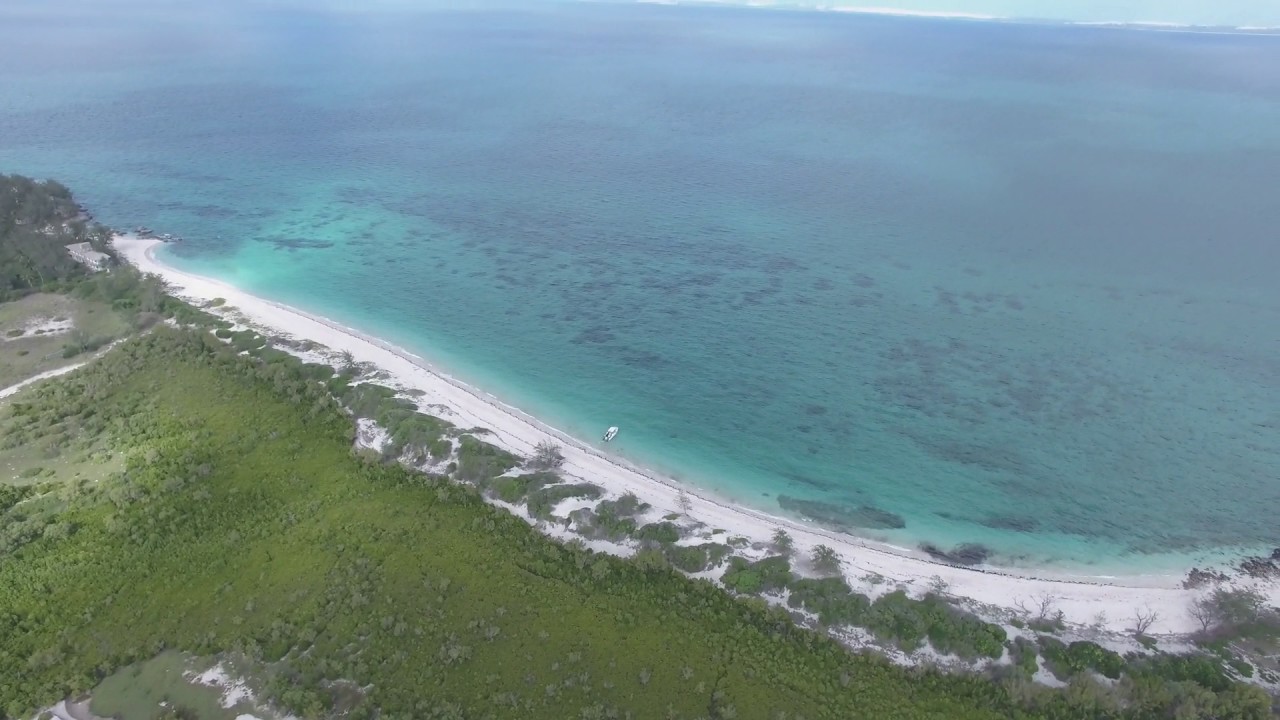 Santa Carolina Island Mozambique - Droning