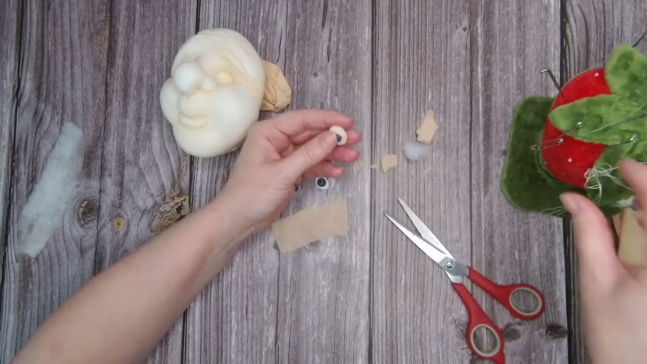 КАК СДЕЛАТЬ ГЛАЗА ДЛЯ КУКЛЫ ИЗ КАПРОНА. HOW TO MAKE EYES FOR A DOLL.