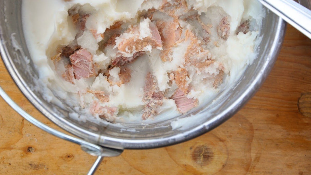 Carne in untura la borcan, garnita, oala - metoda taraneasca traditionala de a conserva carnea