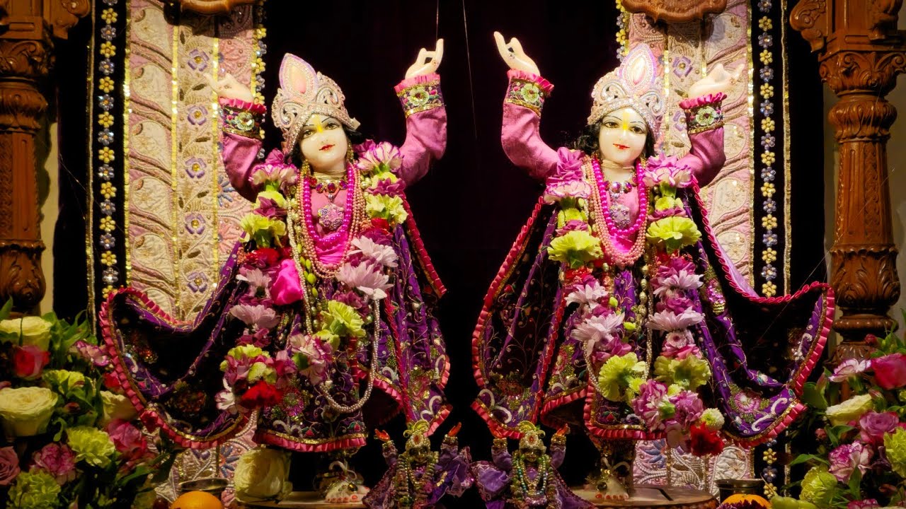 Gaura Aarti live at ISKCON Gauradesh Köln Temple HG. Vaidyanath Prabhu 
