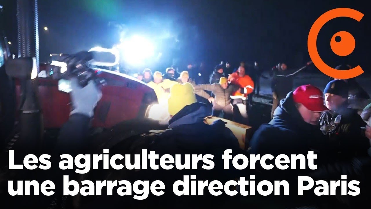 Départ d'un convoi d'agriculteurs en colère de la coordination rurale en direction de Paris