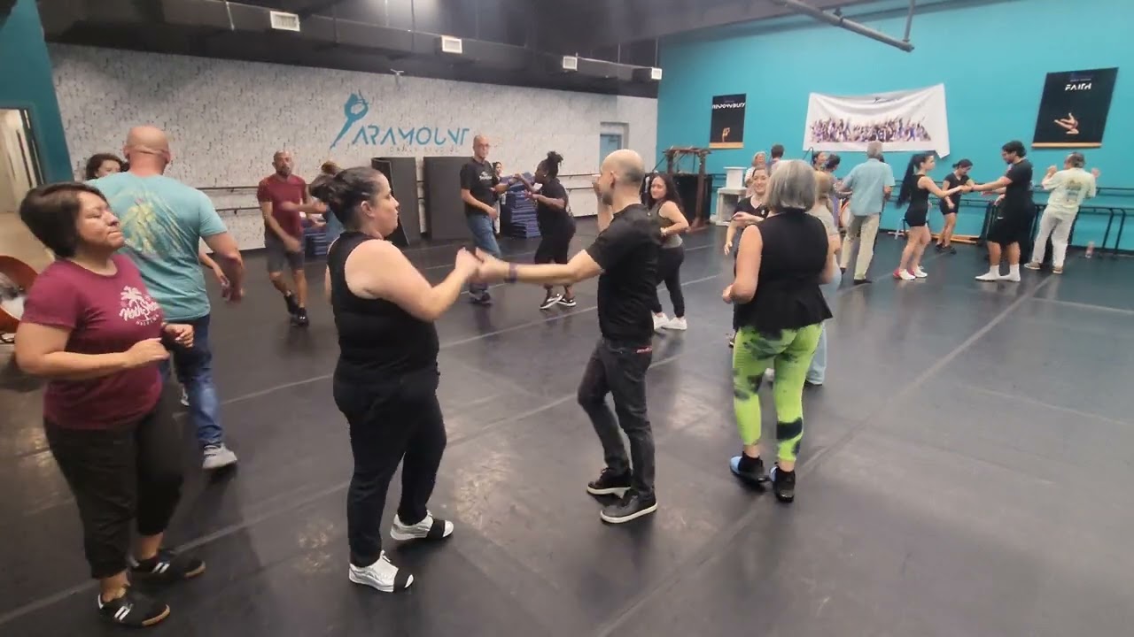 Adios Con La Hermana, Evelyn - Salsa Casino