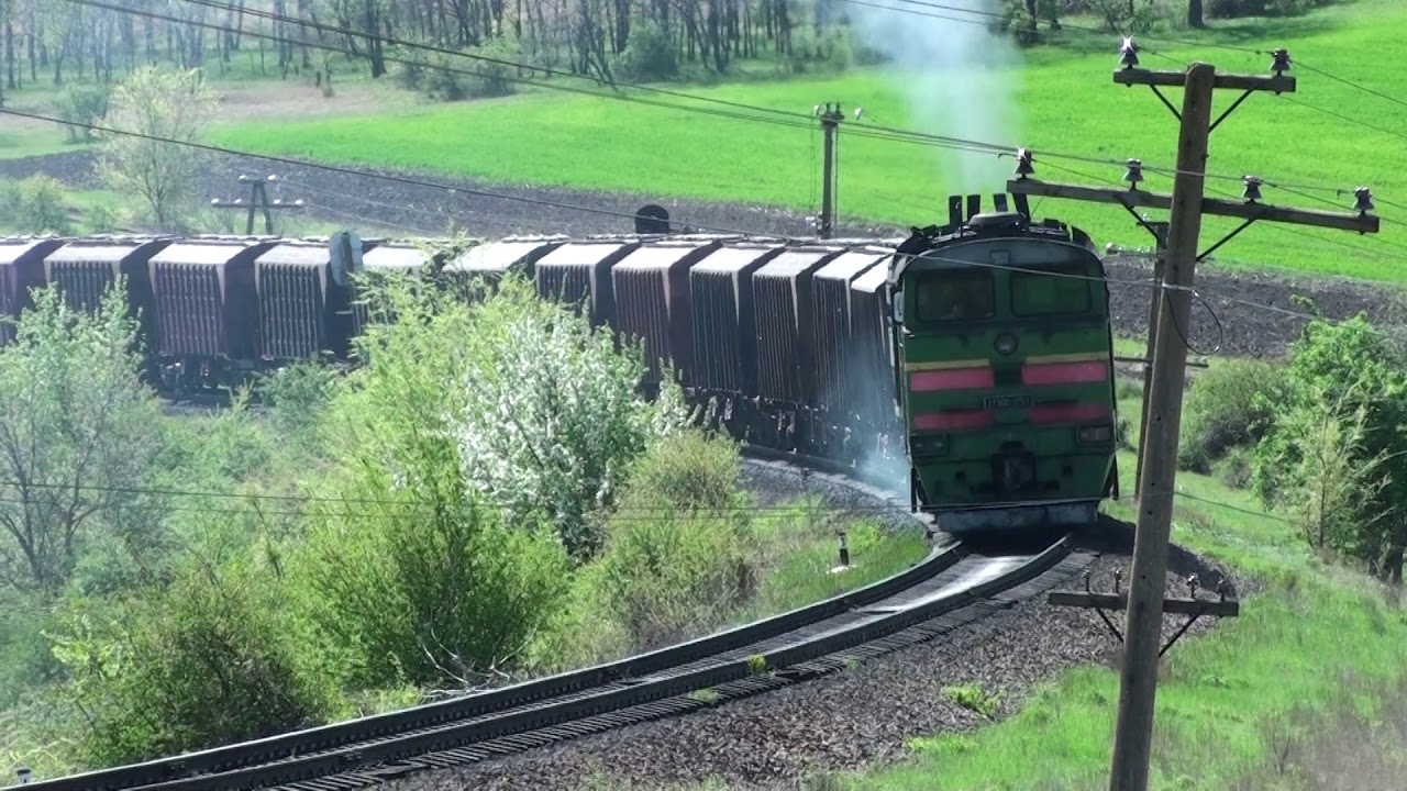 3ТЭ10М-1297Б/1247B поджигатель травы ;) и Толкач 2ТЭ10Л-2933А\ 2303 Абаклия CFM/Молдовия
