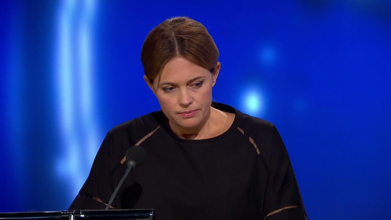 Josephine Bornebusch har tagit anabola - Parlamentet (TV4)
