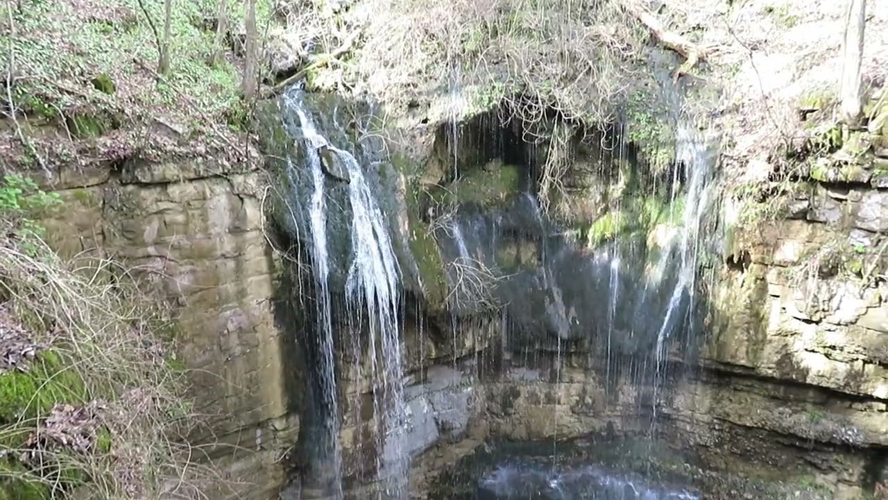 Neversink Pit Falls