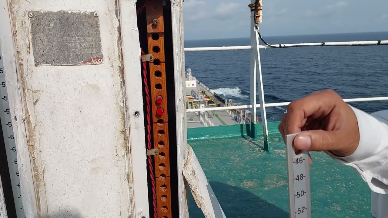 How to adjust Magnetic Compass