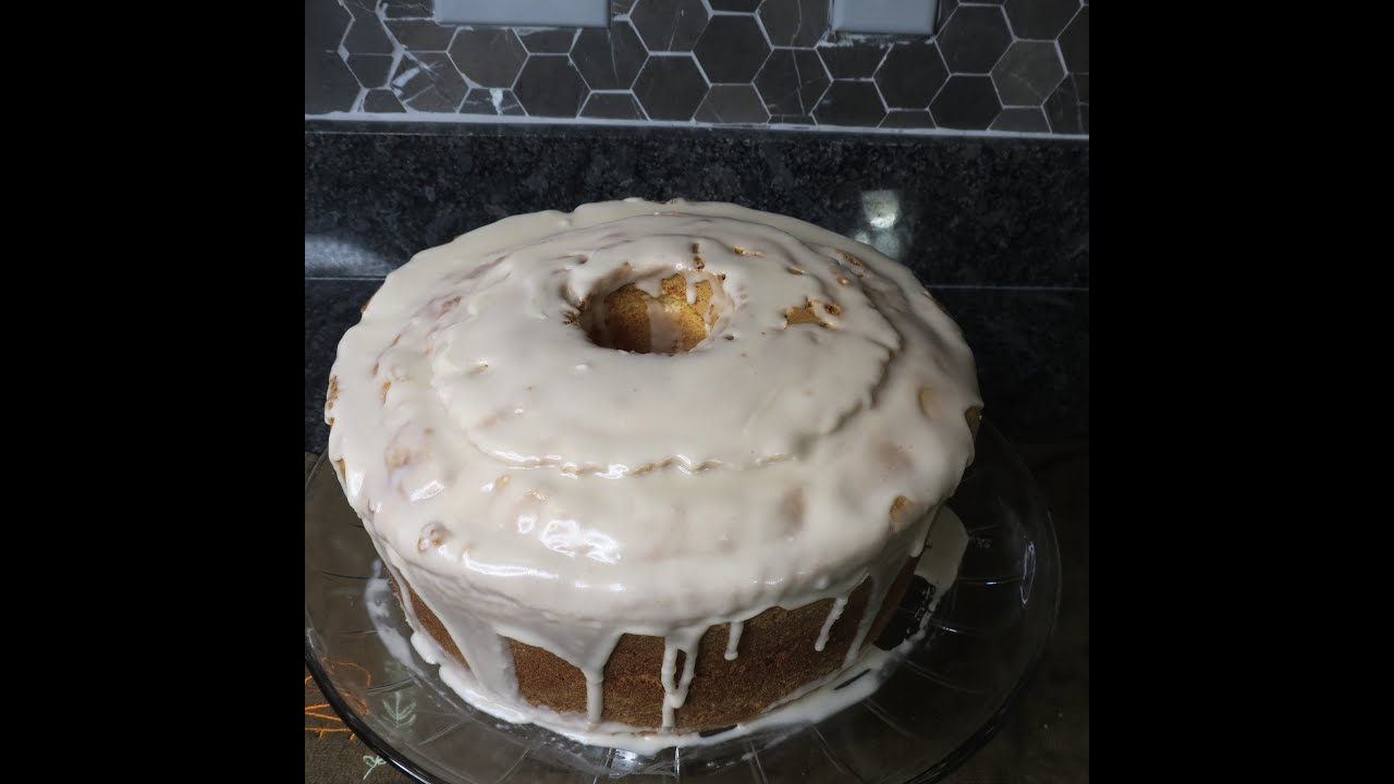 Delicious Moist Vanilla Pound Cake (subscriber request)