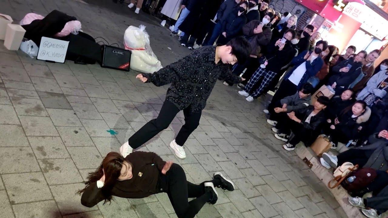 [STREET ARTIST] YU KAGAWA & HYOJIN. INTERACTIVE HONGDAE BUSKING. 230228.