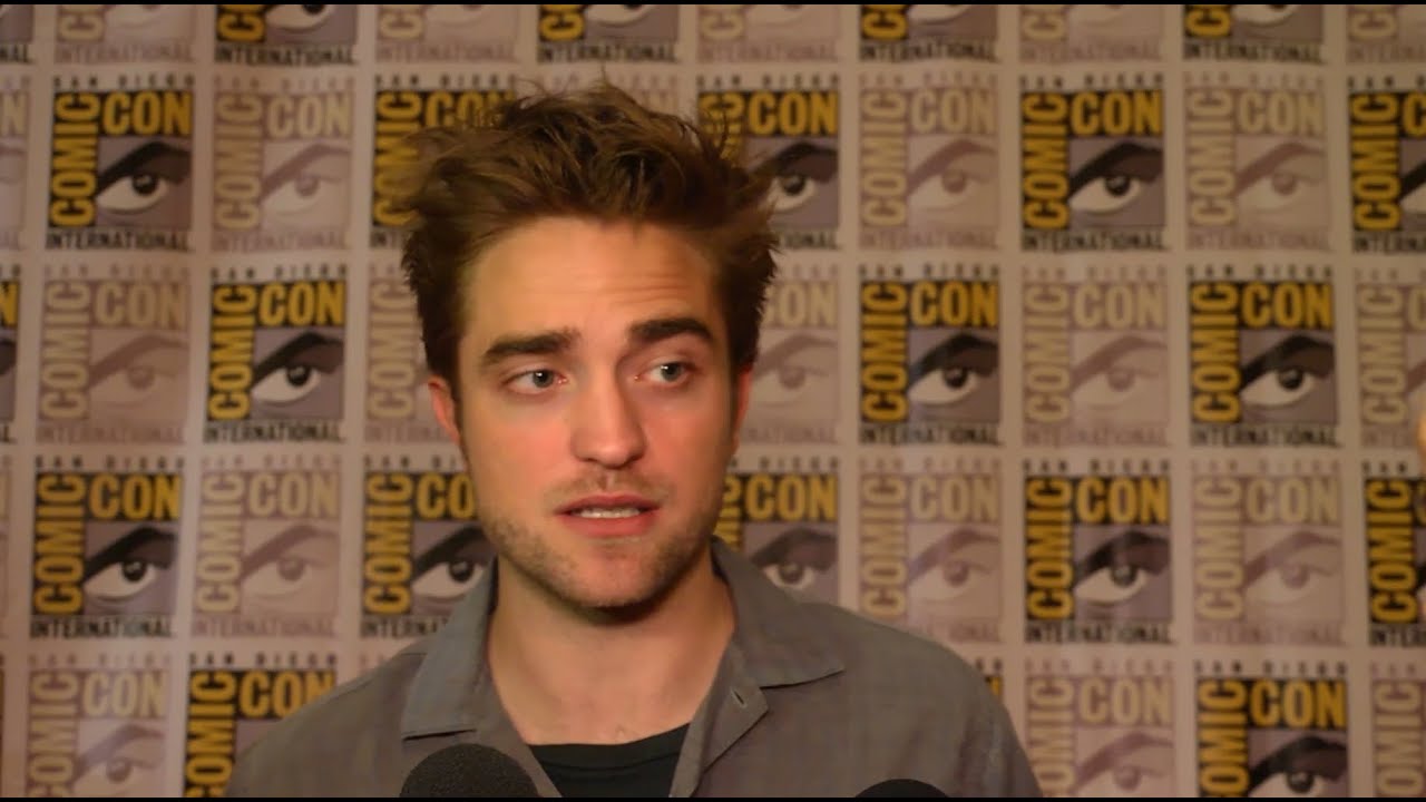 Robert Pattinson Interview - 2012 Comic Con