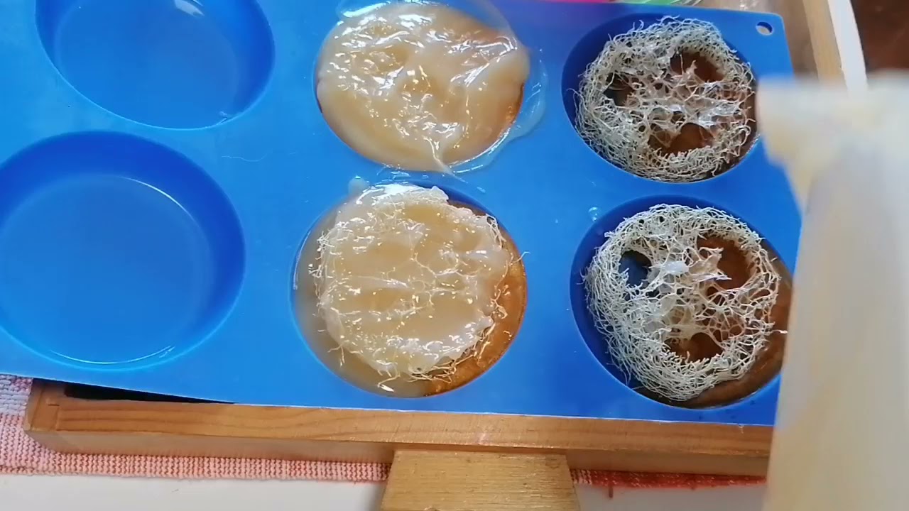 Ciondoli di sapone con luffa