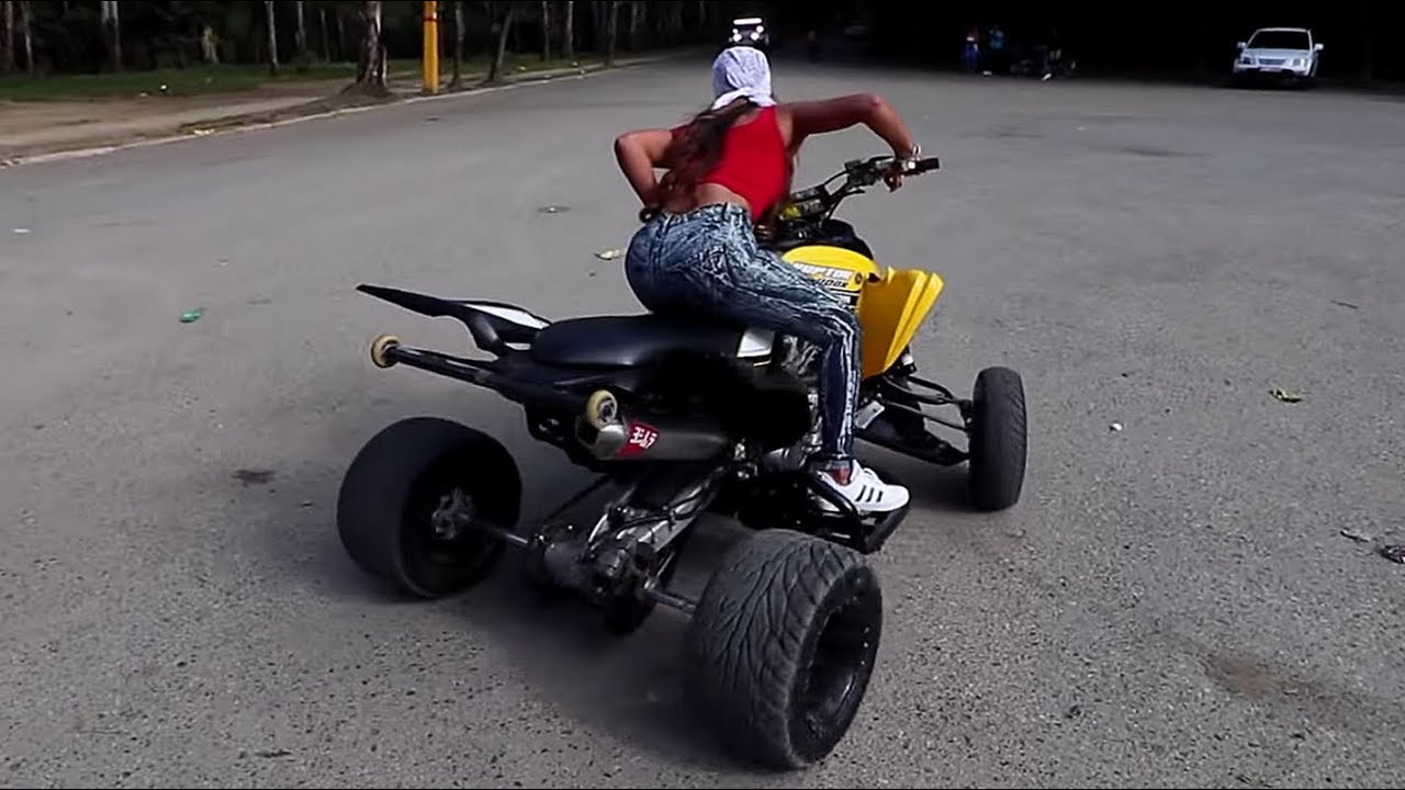 Mira Como ella derrapa el Four Wheel