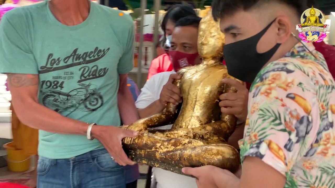 ขบวนแห่หลวงพ่อชัยเฉลิมพล ปิดทองประจำปี 2564