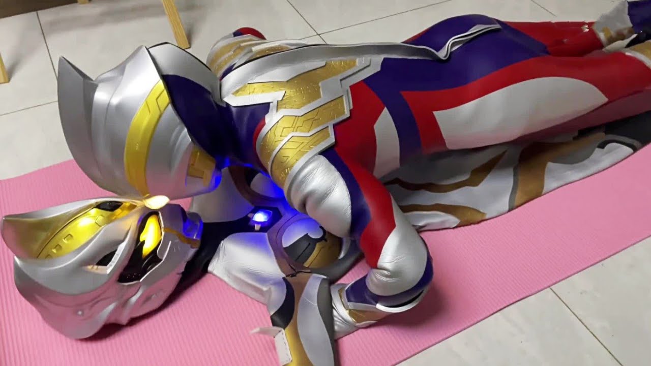 Ultraman Trigger vs Cameara realウルトラセブンGặp gỡ Siêu nhân điện quang Trigger và nữ hoàng Cameara