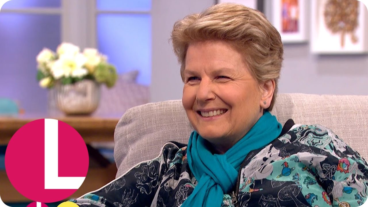 Sandi Toksvig On Taking Over QI From Stephen Fry | Lorraine