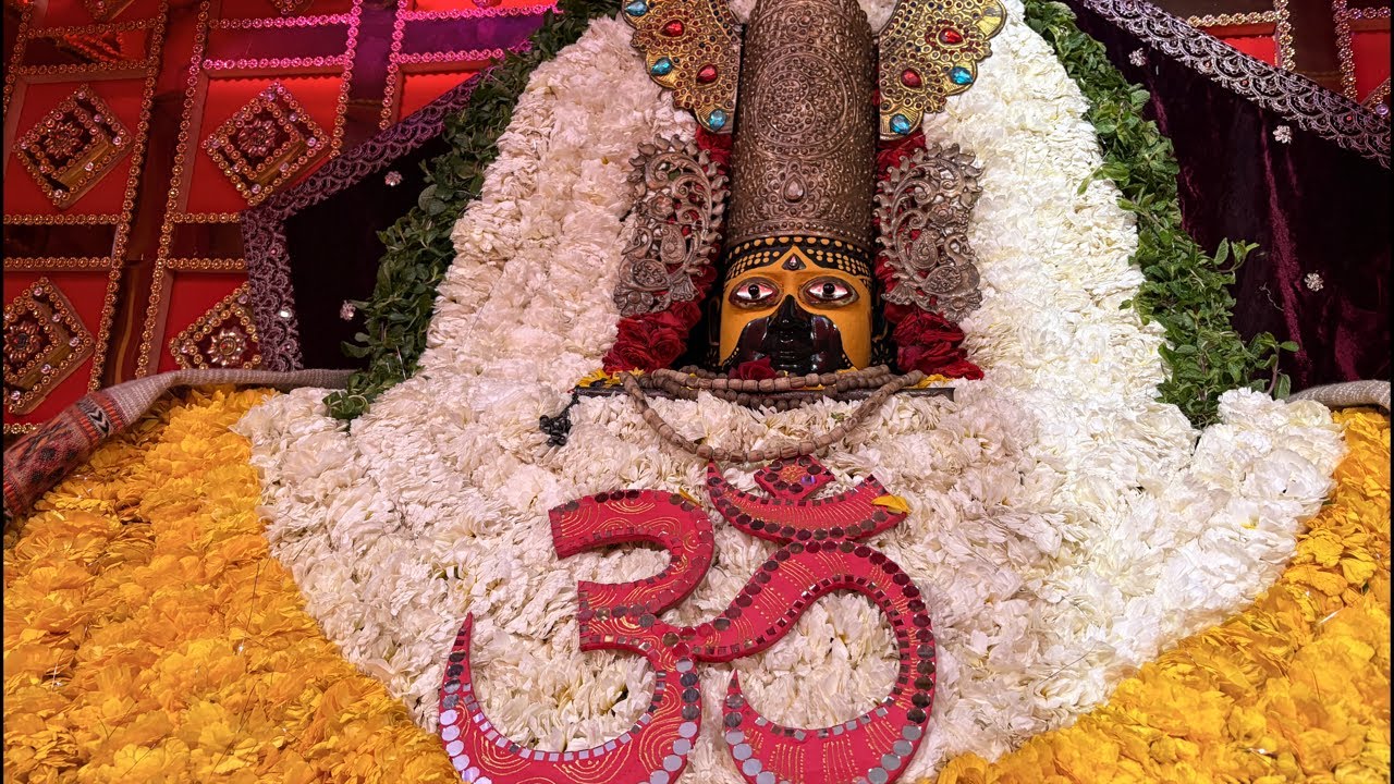 श्री खाटू श्याम जी की श्रृंगार आरती खाटू खोड़ाधाम 🛕🕉️ #shyam #khatushyam #live #darshan 